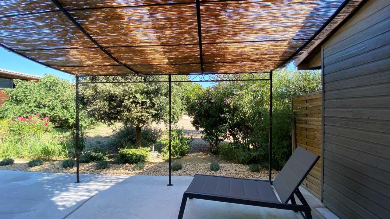 Villa Spacieuse Avec Terrasse Et Vue Mont Ventoux Entrechaux Exterior photo